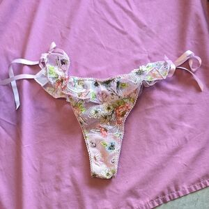 Victoria's Secret Dream Angels Floral Lace Panty